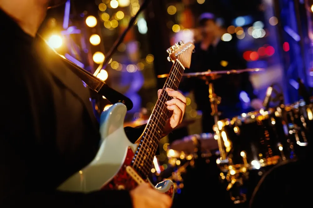 holiday party live band entertainment