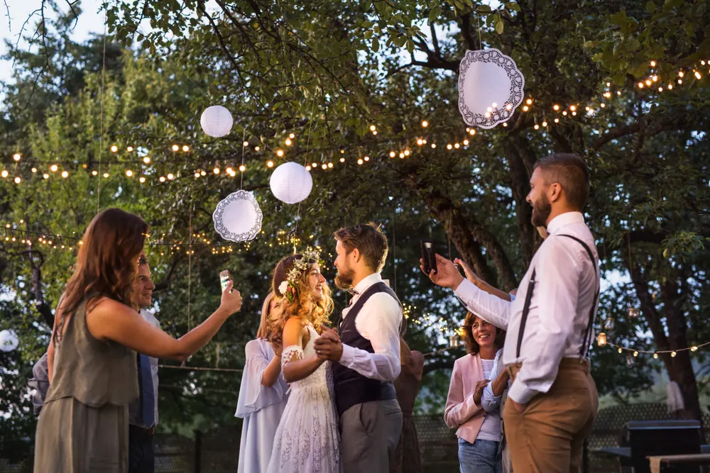 wedding entertainment planning tips