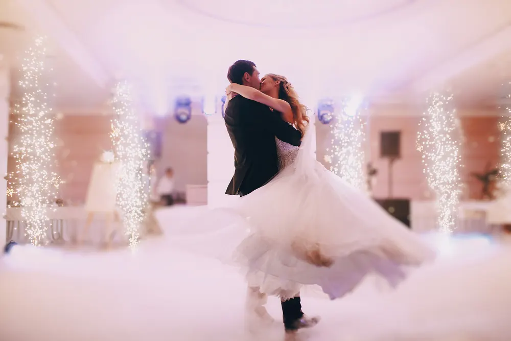 live music wedding moments